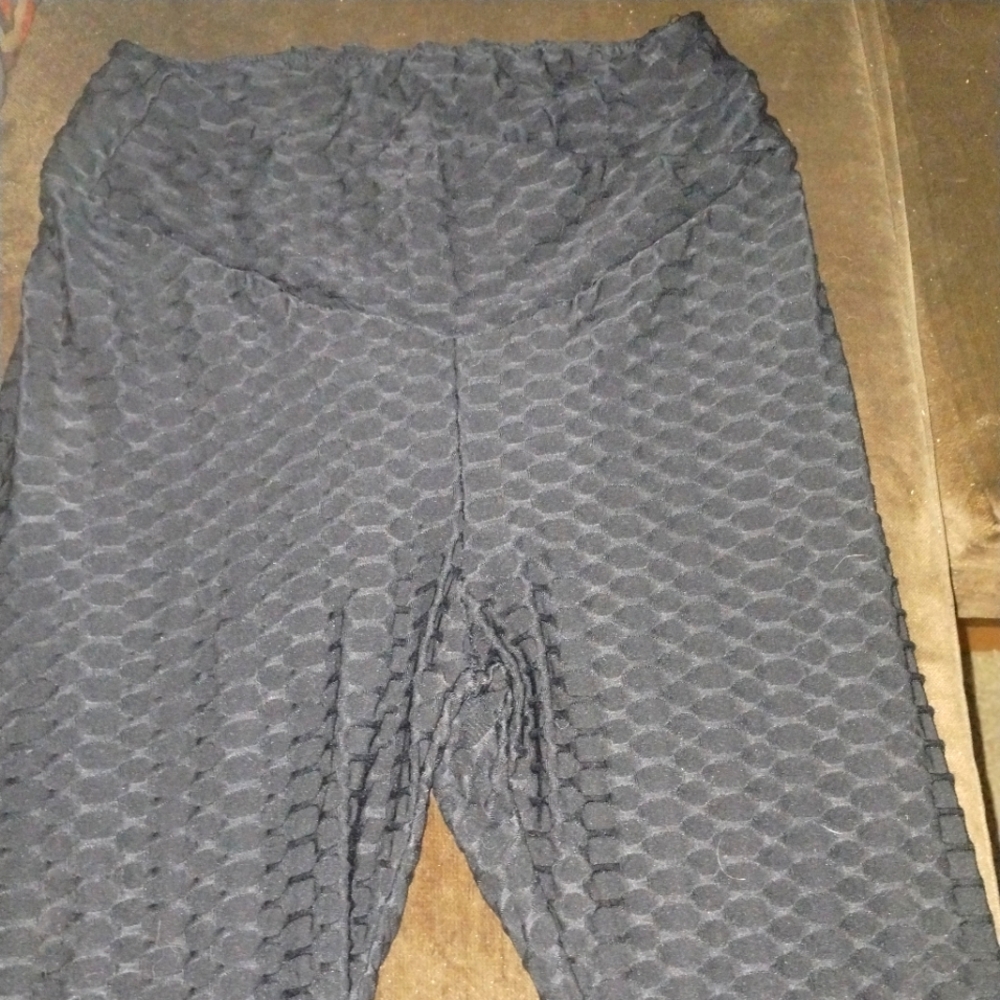 Textured leggings